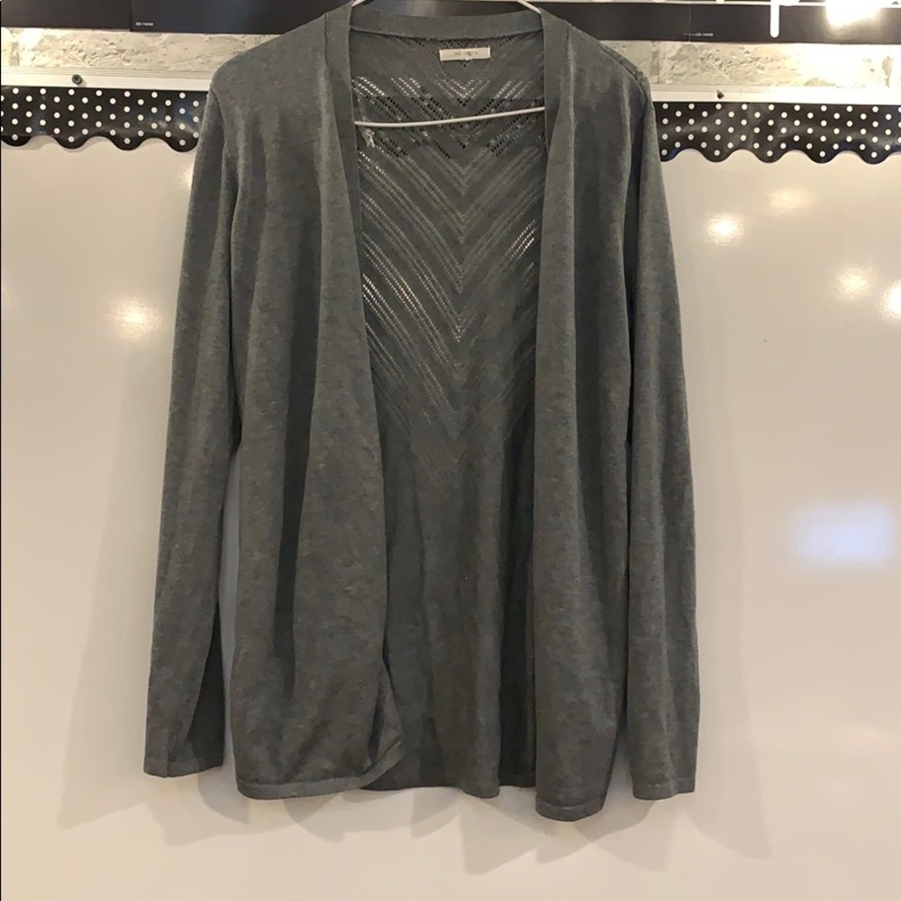 Grey sweater